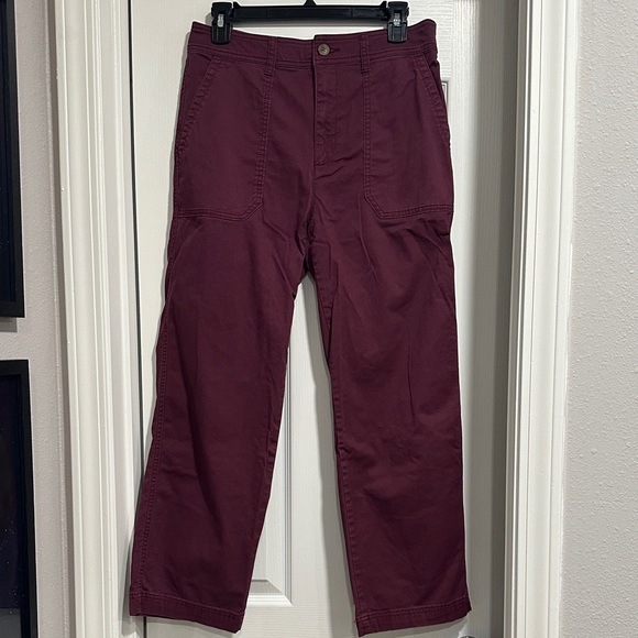 GAP Pants - GAP Women's Girlfriend Khaki Pants